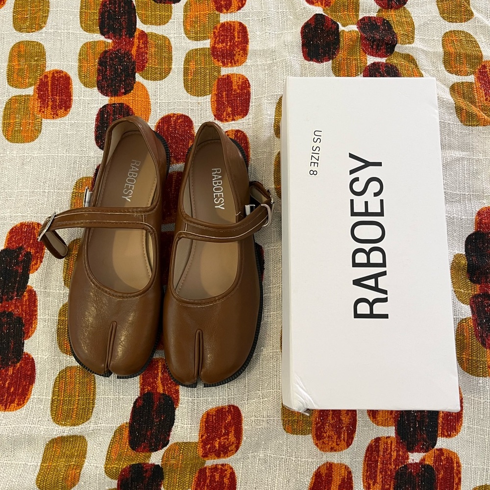 RABEOSY tabi mary jane’s size women’s 8